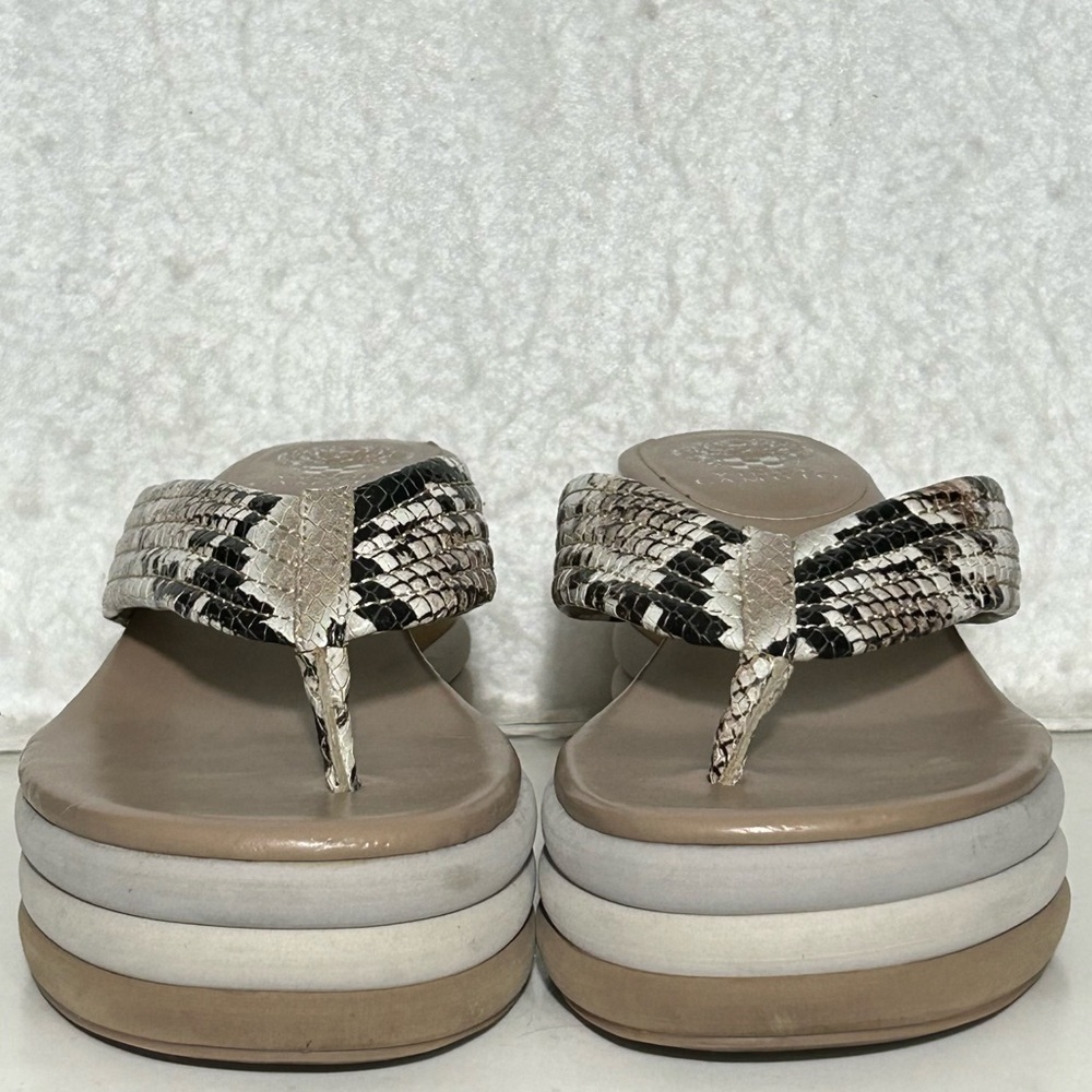 Vince Camuto Womens SnakePrint Platform Perseena Wedge Thong Sandals Shoes SZ 10 - Picture 3 of 12